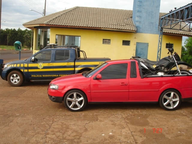  Morador viaja e ladr&otilde;es entram na resid&ecirc;ncia e furtam ve&iacute;culo