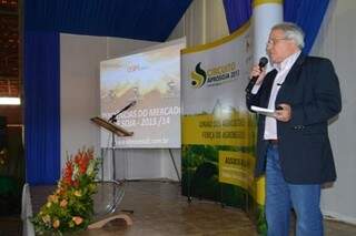 Consultor Liones Severo irá comandar debate “Tendências dos mercados agrícolas mundiais 2014/2015” (Foto: Divulgação/Famasul)