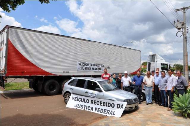 Prefeitura usar&aacute; 8 ve&iacute;culos apreendidos pela PF