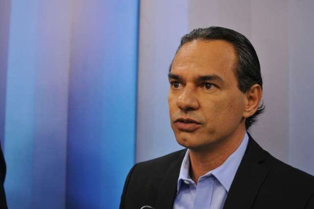 Segundo bloco do debate &eacute; marcado por embate entre Marquinhos e Rose
