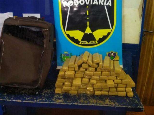 Droga apreendida com adolescente de 17 anos seria levada para o PR