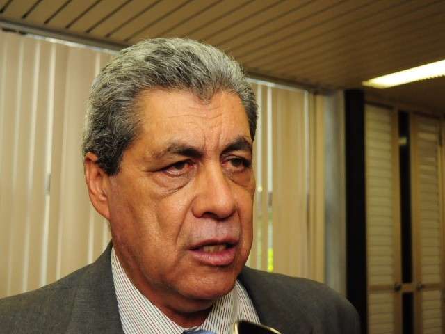 Andr&eacute; volta a DF na semana que vem para discutir repasses do FPE