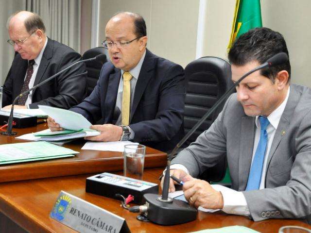 Deputados encerram prazo para emendas ao or&ccedil;amento de 2019