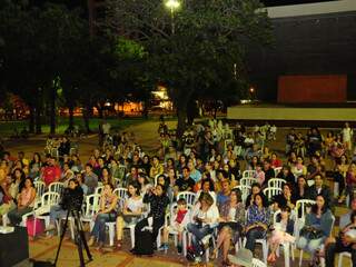 Público acompanhou atento a mensagem de preservação da água. (Foto: Rodrigo Pazinato)