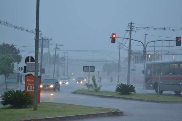 Instabilidades com pancadas de chuva continuam na &uacute;ltima semana de janeiro