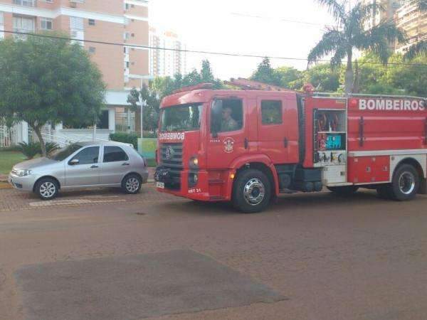Vazamento de g&aacute;s encanado assusta moradores de condom&iacute;nio residencial