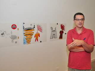 &quot;Arte contemporânea não representa. Ela apresenta”, explica curador da mostra. (Foto: João Garrigó)