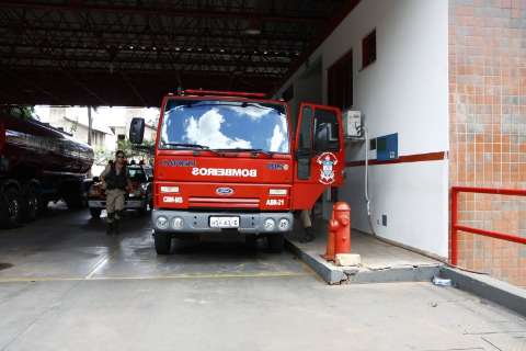 Governo compra cinco caminhões por R$ 2,4 milhões para o Corpo de Bombeiros