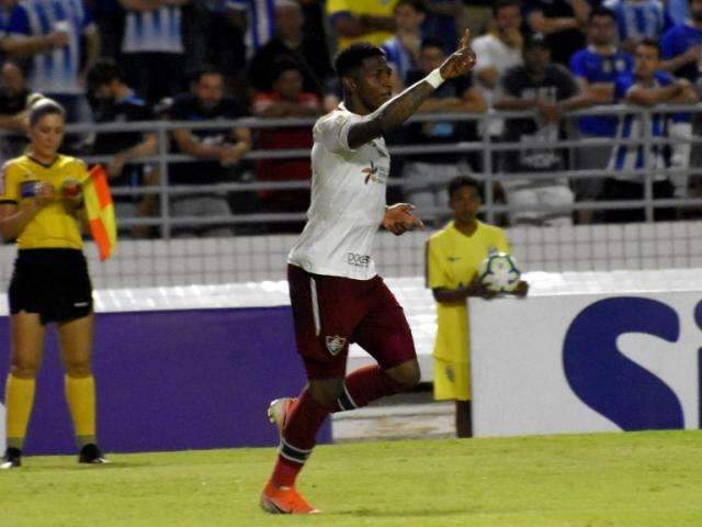 Fluminense vence o CSA por 1 a 0 e deixa a zona de rebaixamento 