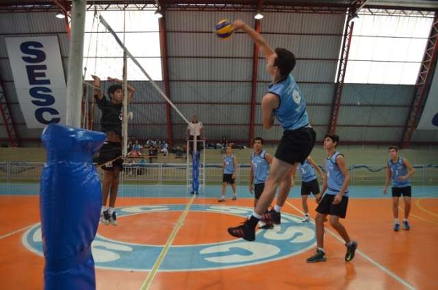 Jogos escolares t&ecirc;m v&ocirc;lei, ginastica e luta neste s&aacute;bado