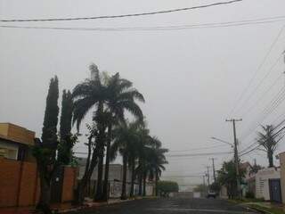 Tempo amanheceu nublado na Capital neste domingo (Foto: Marcos Ermínio)