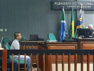Acusado de esfaquear primo da mulher por ci&uacute;mes &eacute; condenado 