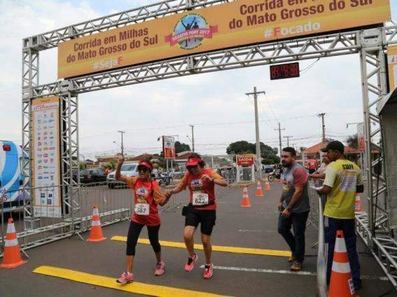 Corrida chega a 3&ordf; edi&ccedil;&atilde;o e premia atletas campe&otilde;es em outras provas