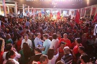 Cerca de duas mil pessoas foram à convenção do PT, nesta sexta-feira (Foto: Marcelo Vitor)