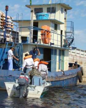  MTE realiza opera&ccedil;&atilde;o nos portos de Corumb&aacute; e Lad&aacute;rio e interdita uma embarca&ccedil;&atilde;o