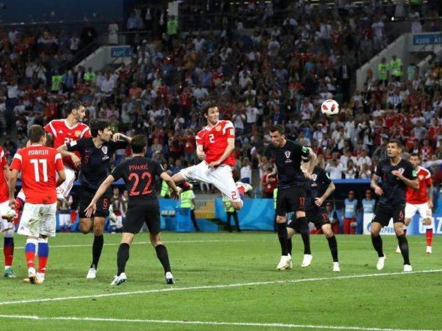 Contra a R&uacute;ssia, Cro&aacute;cia vence de novo nos p&ecirc;naltis e pega a Inglaterra