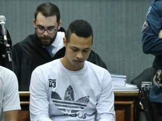 Wellington Felipe dos Santos Silva durante o julgamento de hoje. (Foto: Henrique Kawaminami)