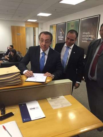 &quot;Pedido da OAB &eacute; muito mais consistente&quot;, diz presidente regional