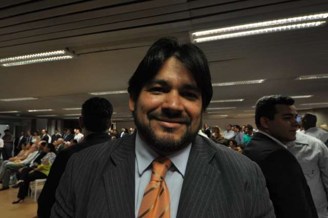 Diretor da Funtrab diz que governo ser&aacute; de &quot;muito trabalho e suor&quot;