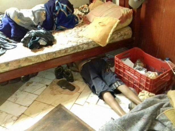 Pol&iacute;cia investiga morte de mec&acirc;nico encontrado morto embaixo da cama 