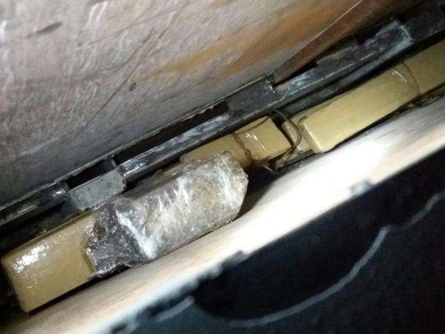 Motoristas presos receberiam R$ 10 mil para levar 40 kg de droga a SP