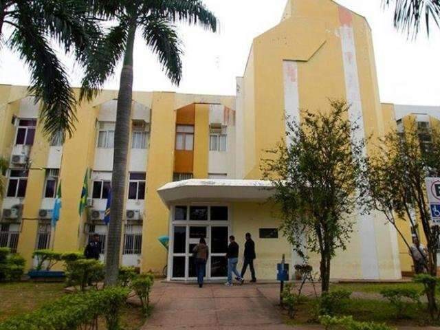 Queda na arrecada&ccedil;&atilde;o leva prefeitura de MS a &ldquo;dividir&rdquo; folha de pagamento