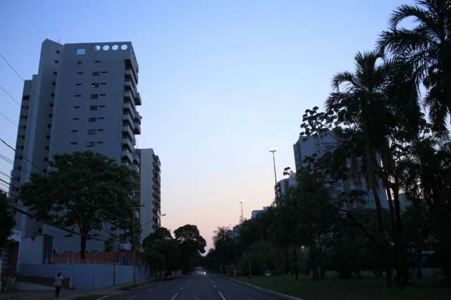 Previs&atilde;o &eacute; de chuva e trovoadas, mas temperatura no Estado chega a 41&ordm;C  