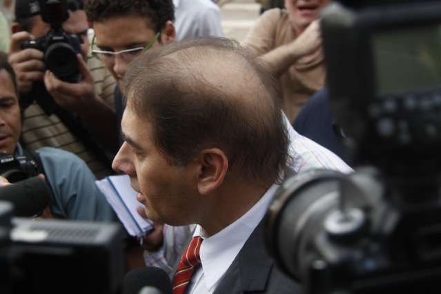 Bernal presta depoimento sobre &ldquo;investiga&ccedil;&atilde;o misteriosa&rdquo; do Gaeco
