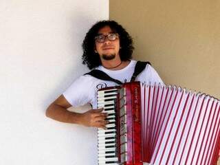 Gerson, ex-integrante do Tradição, apresenta-se na quinta-feira ao lado do harpista Fábio Kaida (Foto: Divulgação)