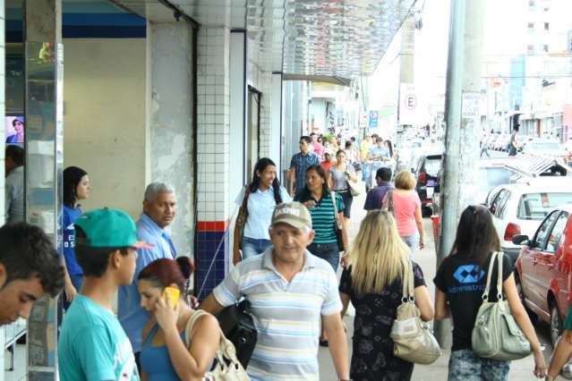Lojas da Capital aderem a fen&ocirc;meno americano e d&atilde;o desconto de at&eacute; 70%