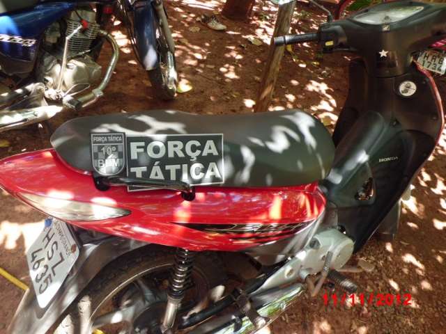 Jovem com extensa ficha criminal &eacute; preso com motocicleta roubada