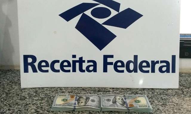 Boliviana &eacute; flagrada tentando entrar ilegalmente no Brasil com U$12,5 mil