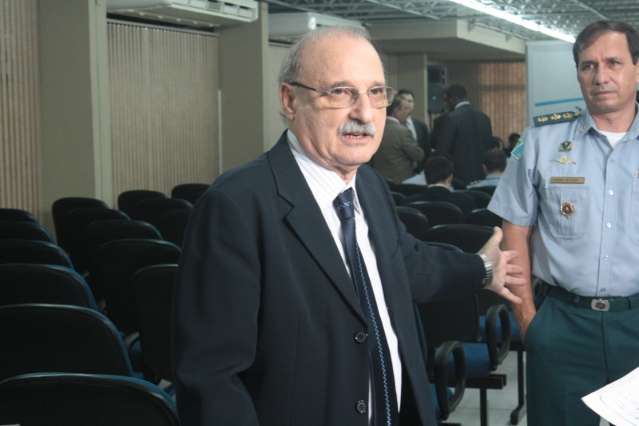 Jacini n&atilde;o descarta a&ccedil;&atilde;o do PCC em atentados no Estado