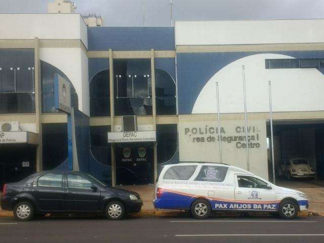 Para defender a filha, mulher mata homem com golpe de faca em festa 