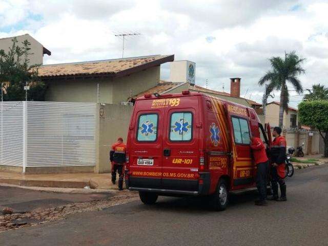 Motociclista fica ferido ap&oacute;s ser atingido por picape no Bairro TV Morena 