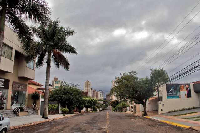 Sexta-feira Santa amanhece com neblina e previs&atilde;o &eacute; de pancadas de chuva 