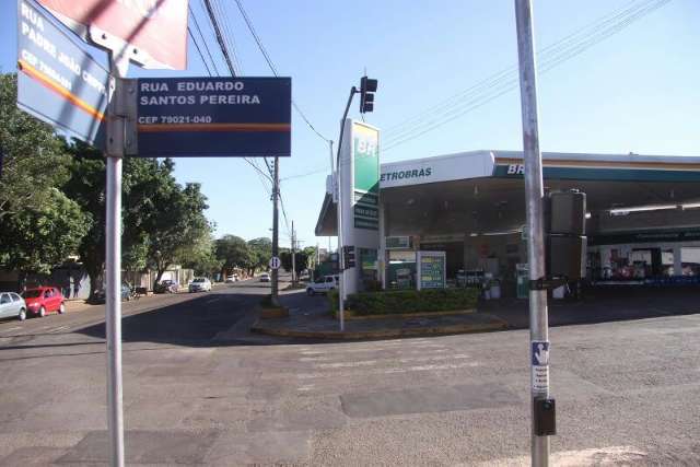 Familiares de vigia baleado em posto s&atilde;o de Paranapanema, interior de SP