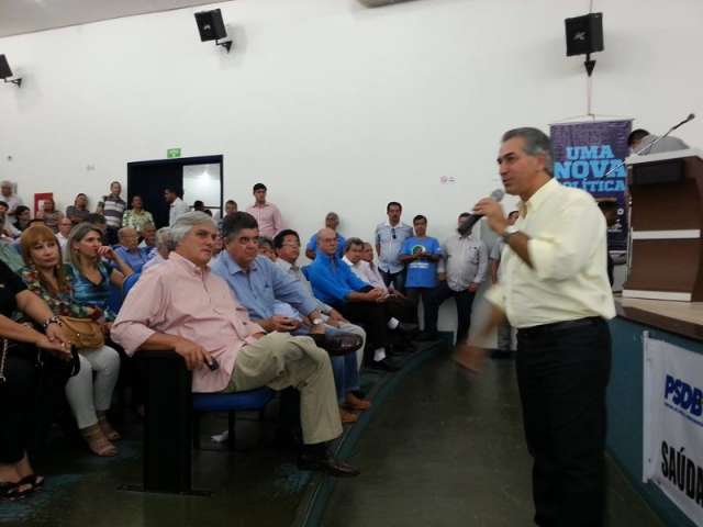 Em encontro tucano, Delc&iacute;dio promete &ldquo;trocar figurinhas&rdquo; com Reinaldo para 2014