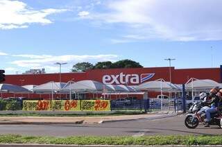 Loja da rede Extra em Campo Grande (Foto: Alcides Neto)