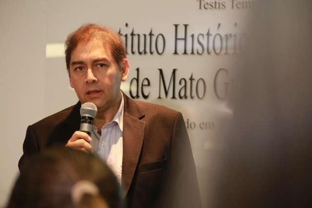 Alcides Bernal garante que n&atilde;o haver&aacute; tarifa&ccedil;o no reajuste do IPTU