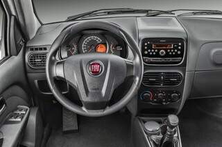Fiat começa a vender a linha 2016 do Siena 