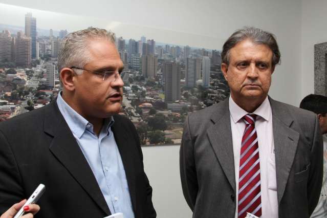 Prefeitura ainda n&atilde;o sabe como pagar reajuste para os professores