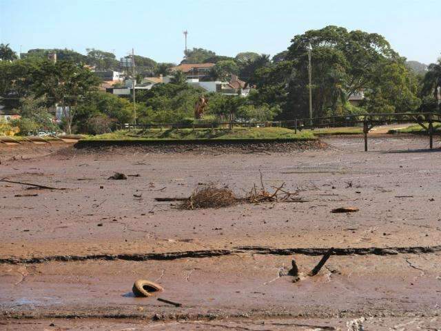 Chuva de inverno suspende servi&ccedil;os no lago do Parque das Na&ccedil;&otilde;es Ind&iacute;genas
