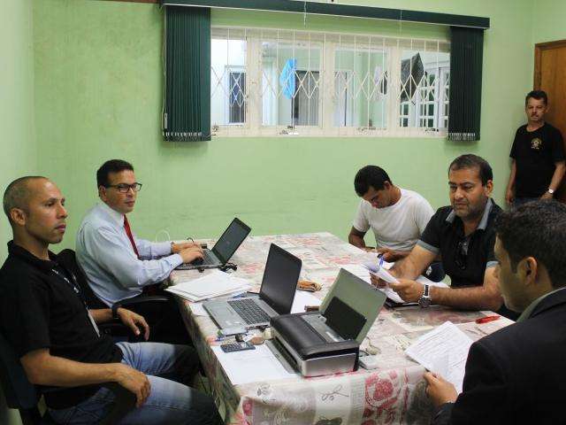 &quot;Dormia em barraco de lona&quot;, diz trabalhador que vivia como escravo