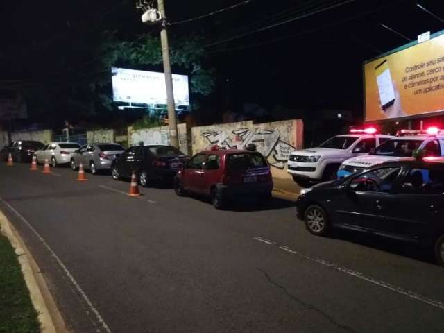 Madrugada termina com pelo menos 6 pris&otilde;es por embriaguez ao volante