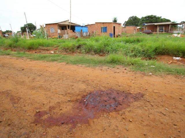 Ap&oacute;s cometer assaltos, ladr&atilde;o em moto morre ao trocar tiros com a pol&iacute;cia 