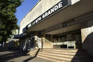 Prédio do Cine Campo Grande poderá exibir filmes novamente (Foto: Marcos Ermínio)