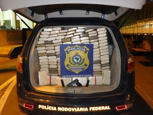 Coca&iacute;na avaliada em mais de R$ 2 milh&otilde;es &eacute; apreendida na BR-262