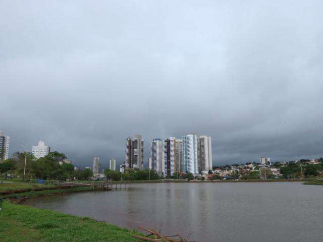 Inmet prev&ecirc; quarta-feira de c&eacute;u parcialmente nublado e chuva em MS