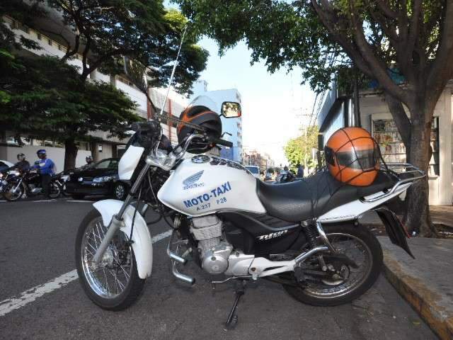 No dia em que a Lei do Motofrete come&ccedil;a, muitos est&atilde;o irregulares
